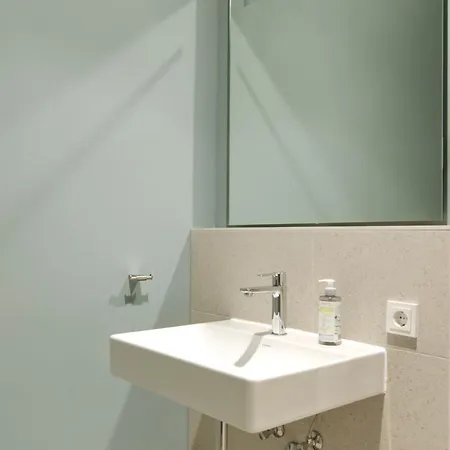 Vb Boutique - In Belebtem Viertel Nah Zur Messe *